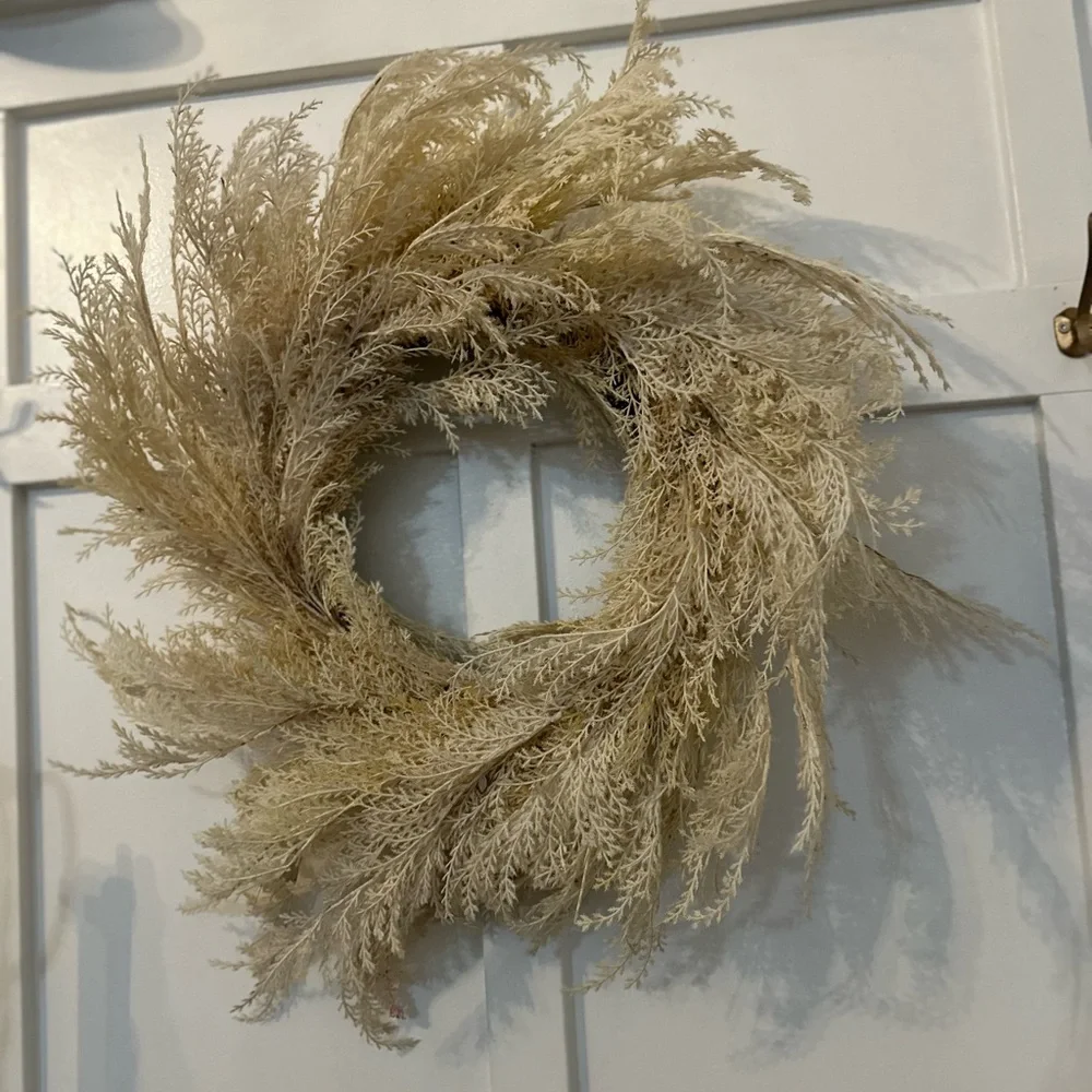 Elegant Cream Holiday Wreath
